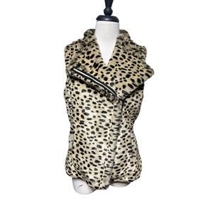 KIAL Trendy Asymmetrical Cheetah Print Faux Fur Vest Size Small